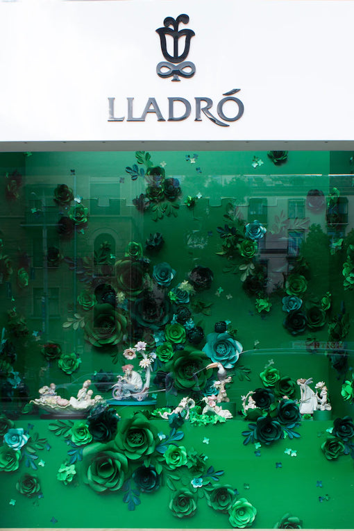 LLADRÓ: SUMMER WINDOW DISPLAY